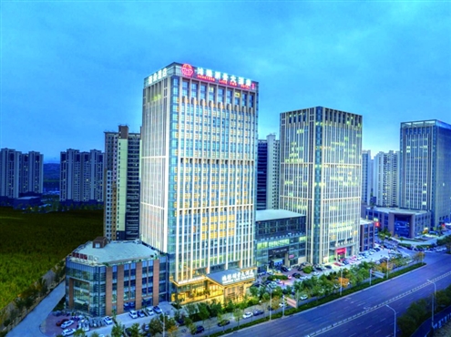 鸿腾湖景大酒店外景